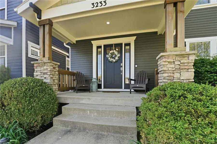 3233 Longview Road, Lees Summit, MO 64081 - #2