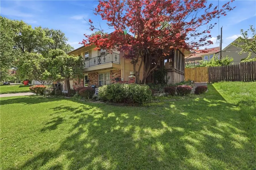 3520 Shady Bend Drive, Independence, MO 64052 - #3