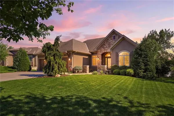 24087 W 121st Terrace, Olathe, KS 66062