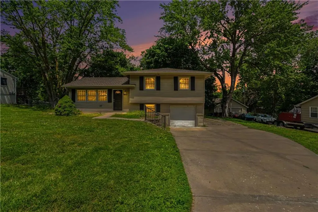 500 NE 113th Terrace, Kansas City, MO 64155 - #1