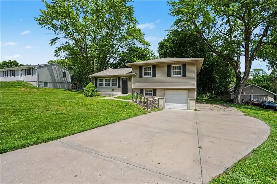 500 NE 113th Terrace, Kansas City, MO 64155 - #2