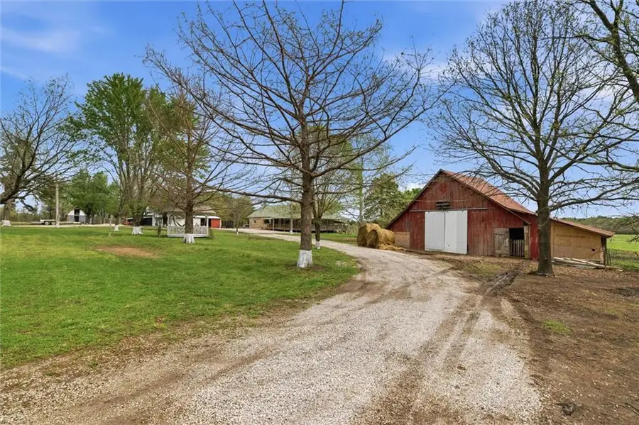 5683 Botkin Road, Blue Mound, KS 66010 - #3