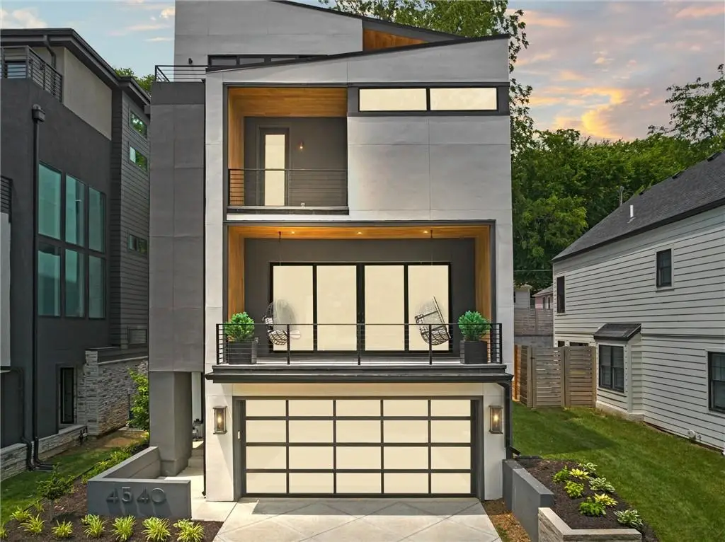 4540 Mercier Street, Kansas City, MO 64111 - #1