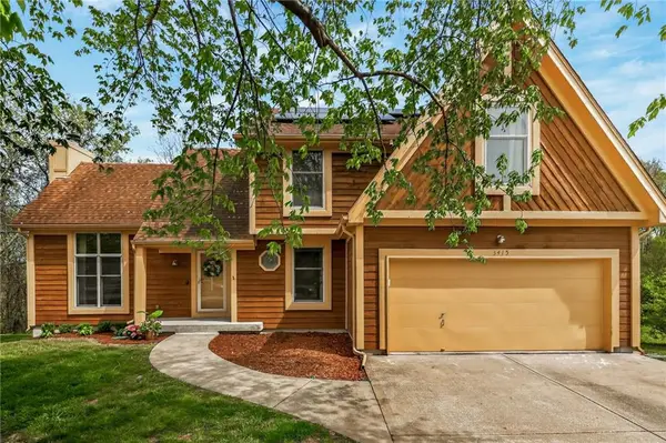 3415 Rock Creek Drive, Kansas City, MO 64116