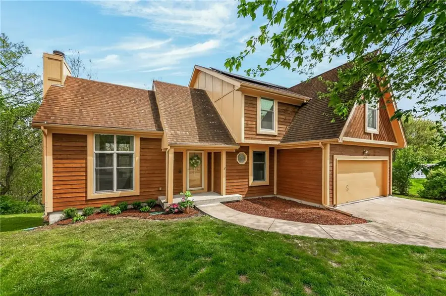 3415 Rock Creek Drive, Kansas City, MO 64116 - #2