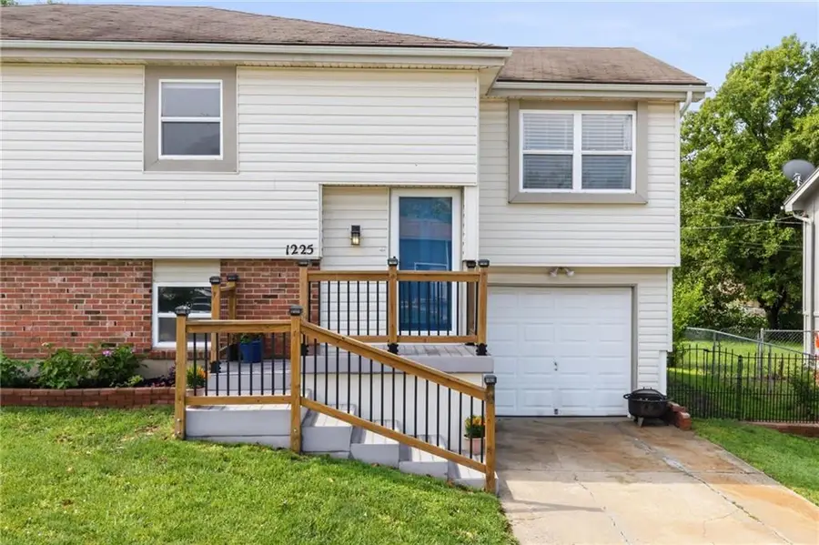 1225 E Cothrell Street, Olathe, KS 66061 - #2