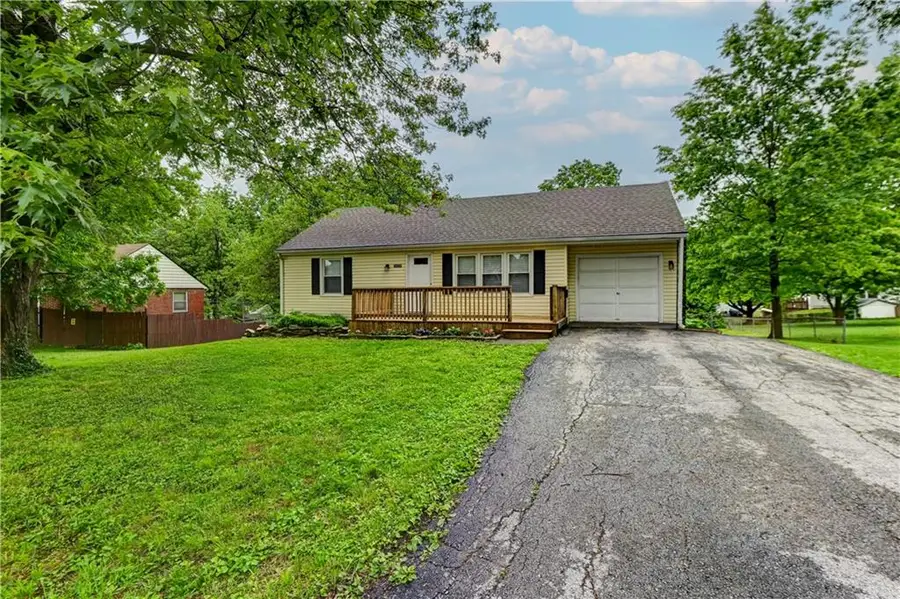 5020 N Brooklyn Avenue, Kansas City, MO 64118 - #3