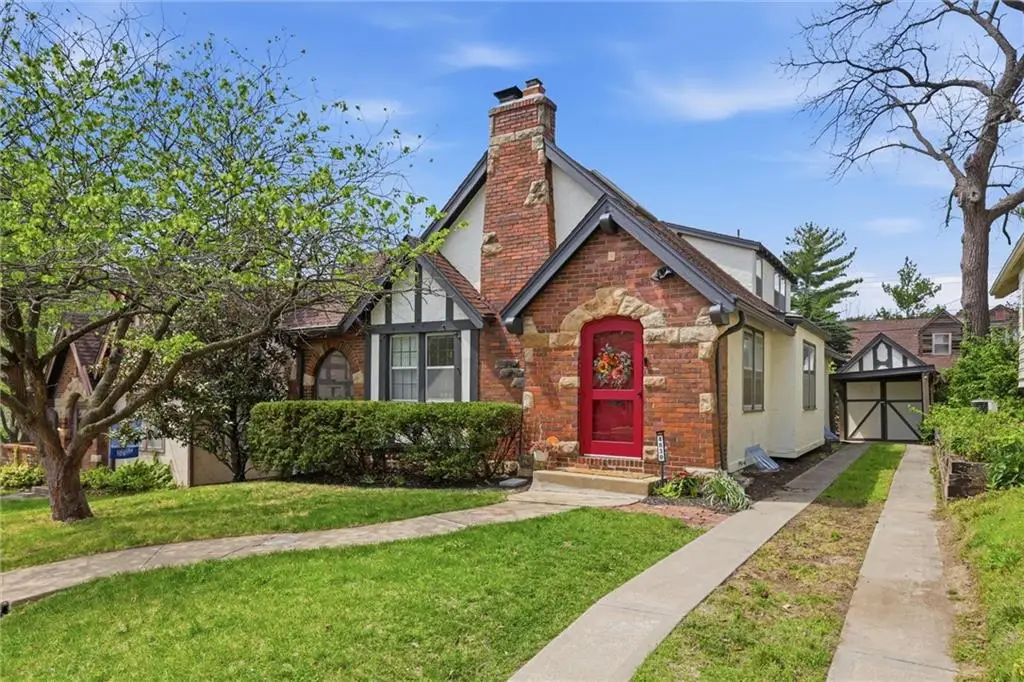 4830 Mercier Street, Kansas City, MO 64112 - #1