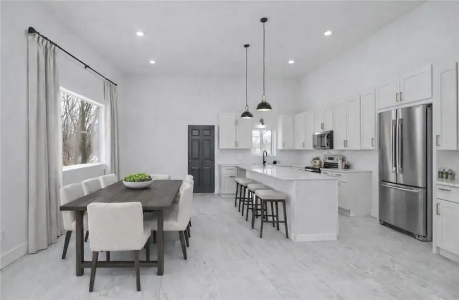 9901 Countryside Road, Lenexa, KS 66215 - #3