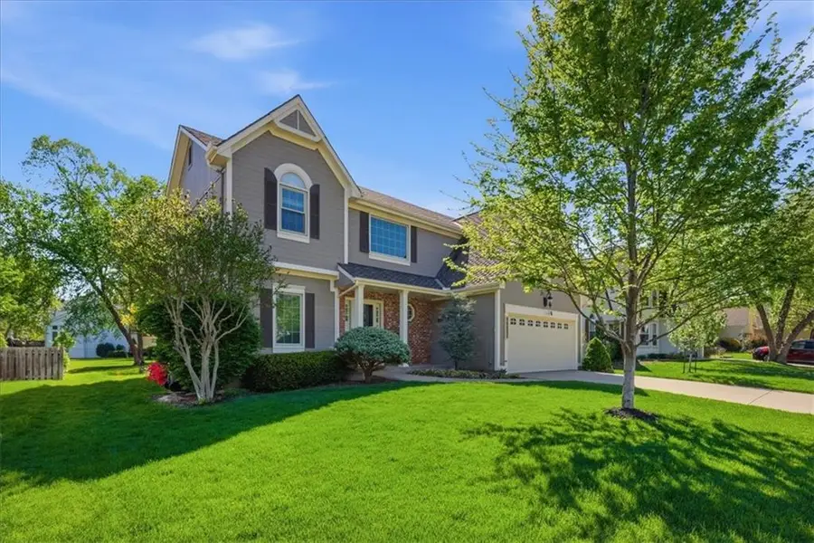 14531 S Kaw Drive, Olathe, KS 66062 - #3