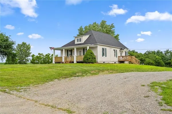 18724 Bobwhite Trail, Blackburn, MO 65321