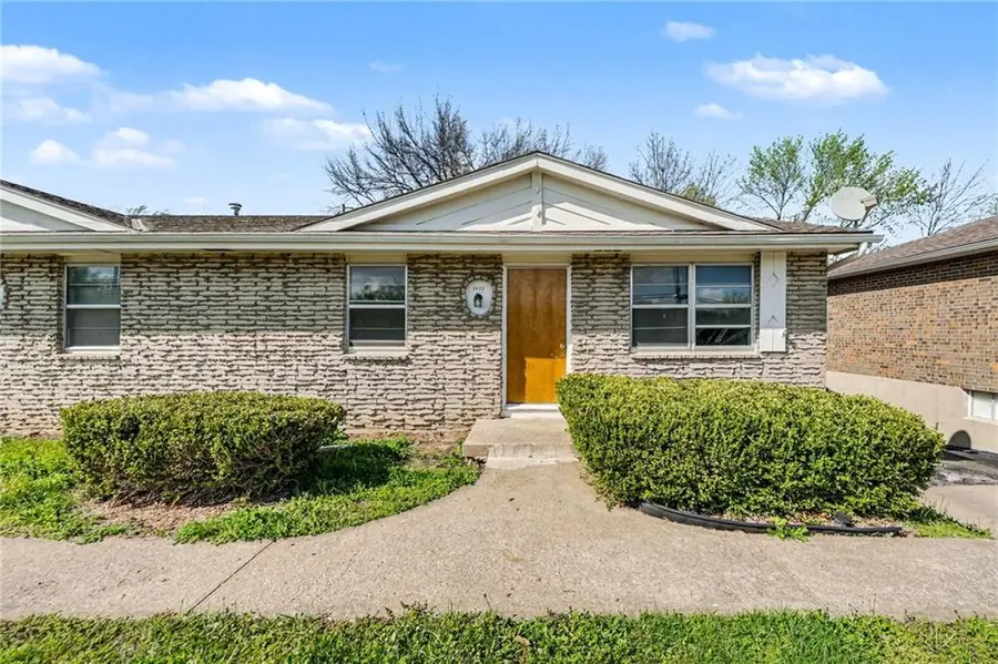 3520 NE 72nd Street, Kansas City, MO 64119 - #2