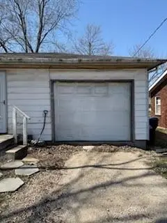 606 Wilkes Drive, Warrensburg, MO 64093