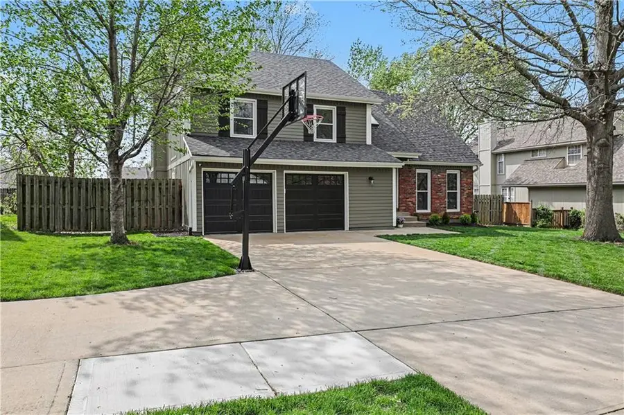 8908 Lamar Avenue, Overland Park, KS 66207 - #2