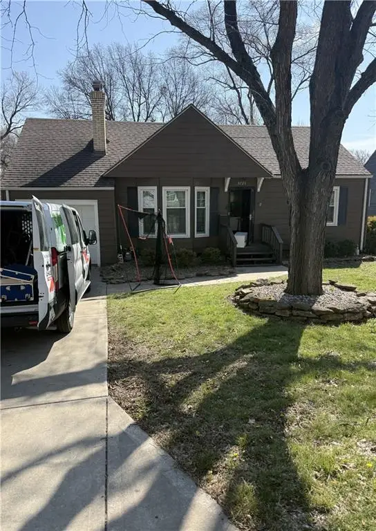 5721 Walmer Street, Mission, KS 66202