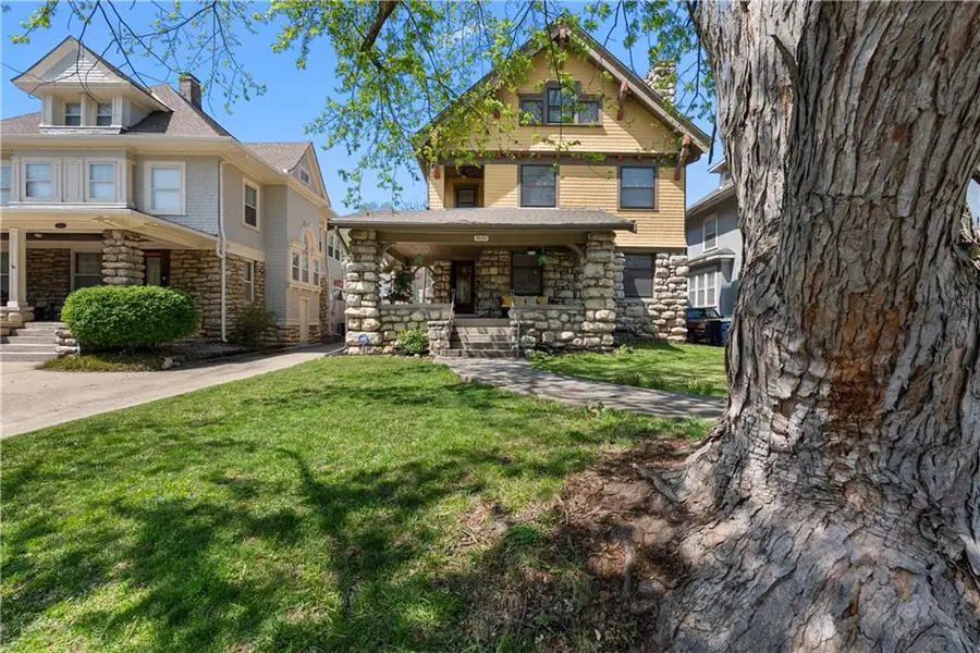 3632 Harrison Boulevard, Kansas City, MO 64109 - #2