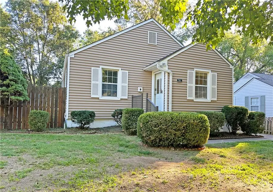 701 W 86th Street, Kansas City, MO 64114 - #2