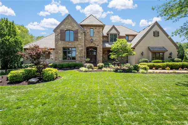 3701 W 140th Street, Leawood, KS 66224