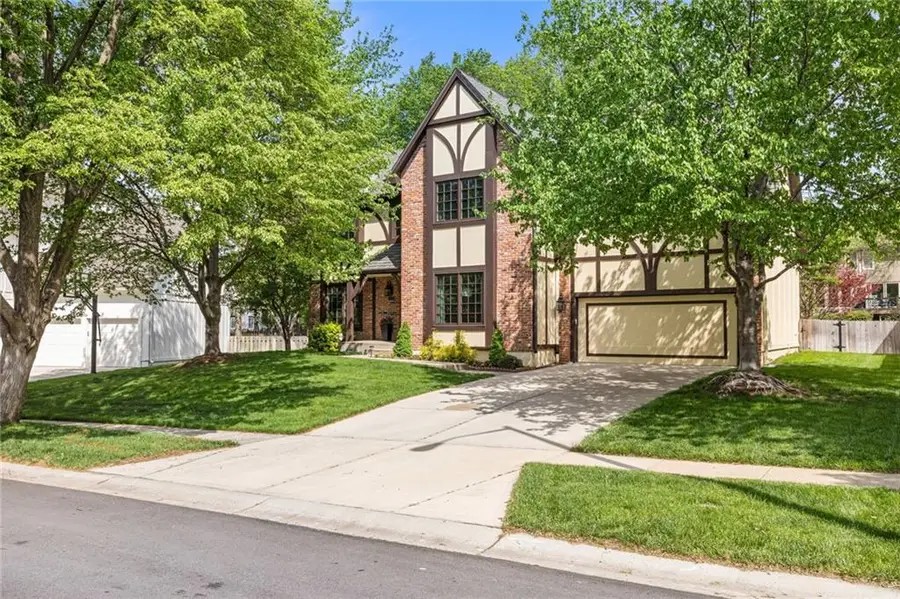 12912 Rosewood Street, Leawood, KS 66209 - #2