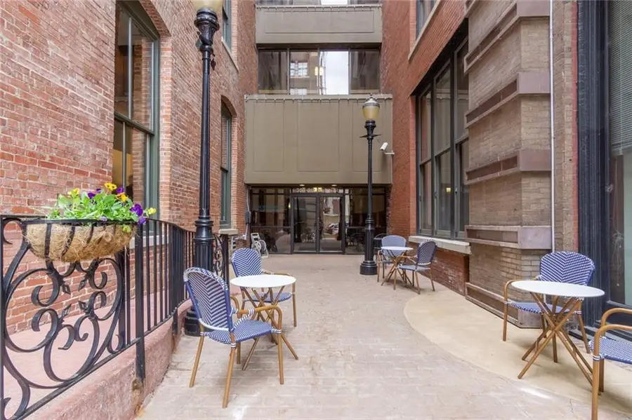 308 W 8th Street #306, Kansas City, MO 64105 - #3