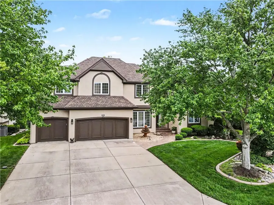 709 NE Lake Pointe Drive, Lees Summit, MO 64064 - #2