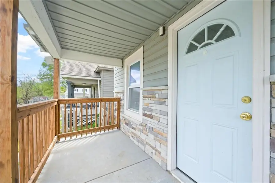 316 N 8th Street, Kansas City, KS 66101 - #3