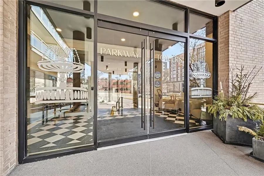 4545 Wornall Road #101, Kansas City, MO 64111 - #3