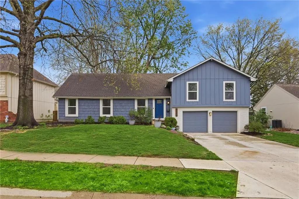 10718 W 102nd Street, Overland Park, KS 66214 - #1
