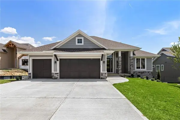 7101 Parkhill Street, Shawnee, KS 66216