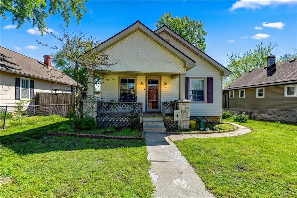 1010 N 8th Street, Leavenworth, KS 66048 - #1