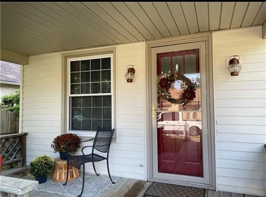 1010 N 8th Street, Leavenworth, KS 66048 - #2