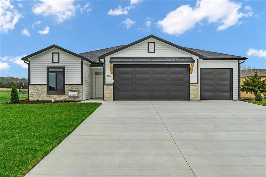 1006 Bluestem Circle, Baldwin City, KS 66006 - #1