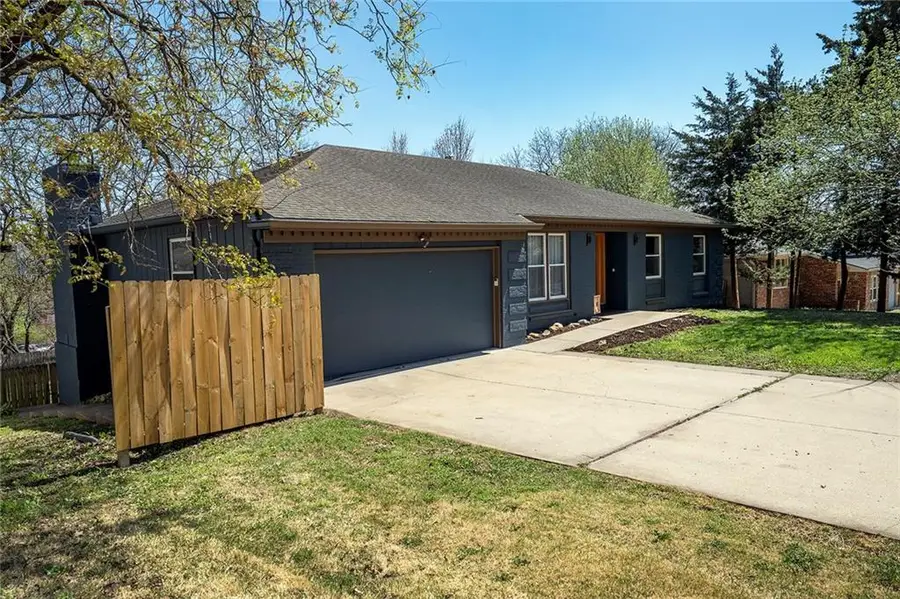 924 Holiday Drive, Lawrence, KS 66049 - #3