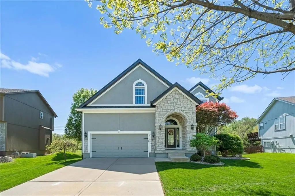 21603 W 62nd Street, Shawnee, KS 66218 - #1