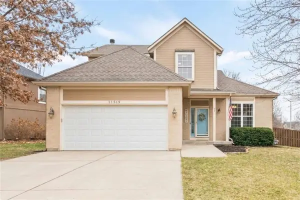 21519 W 58th Street, Shawnee, KS 66218