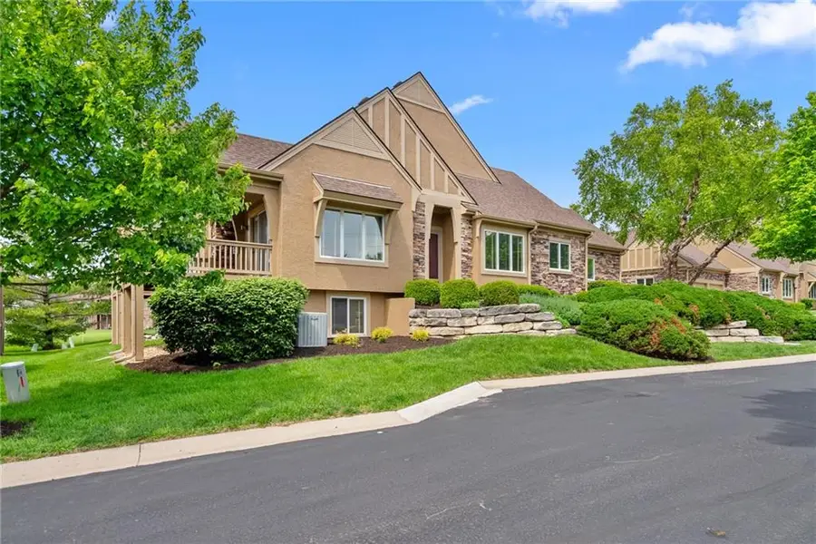 14128 S Summit Street, Olathe, KS 66062 - #2