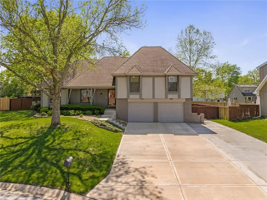 1613 E Sleepy Hollow Circle, Olathe, KS 66062 - #3