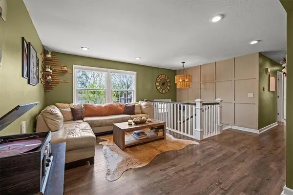 109 SE Moore Court, Blue Springs, MO 64014