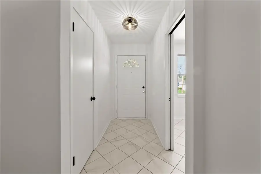 8125 Summit Street, Kansas City, MO 64114 - #3