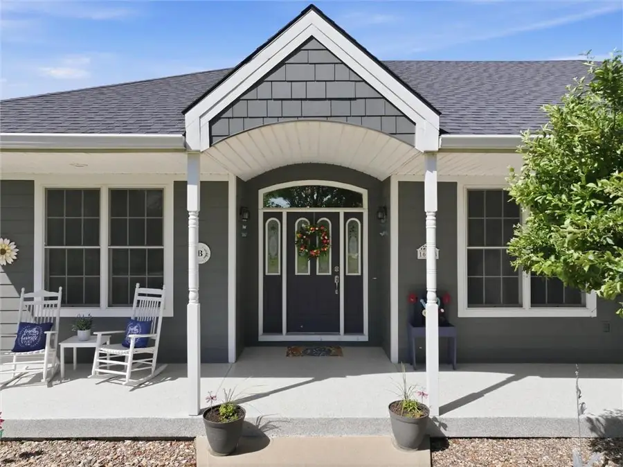 16264 Nicole Lane, Leavenworth, KS 66048 - #3