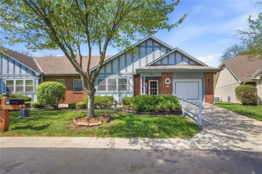 629 N Somerset Terrace, Olathe, KS 66062 - #1