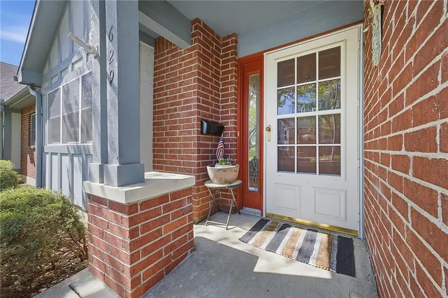 629 N Somerset Terrace, Olathe, KS 66062 - #3