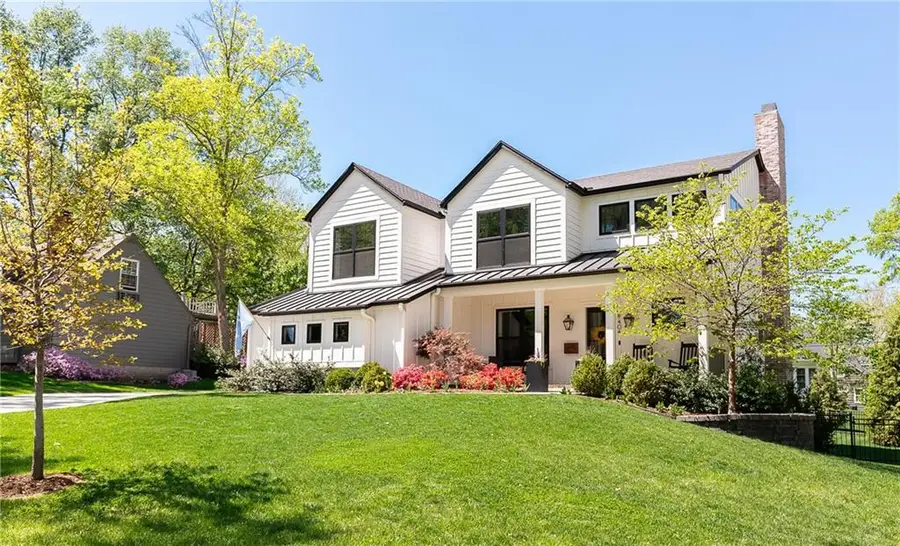 7404 Fontana Street, Prairie Village, KS 66208 - #2