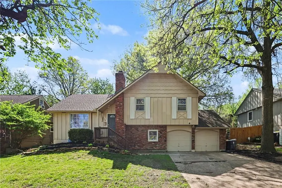 3603 Bridge Manor Drive, Kansas City, MO 64137 - #2