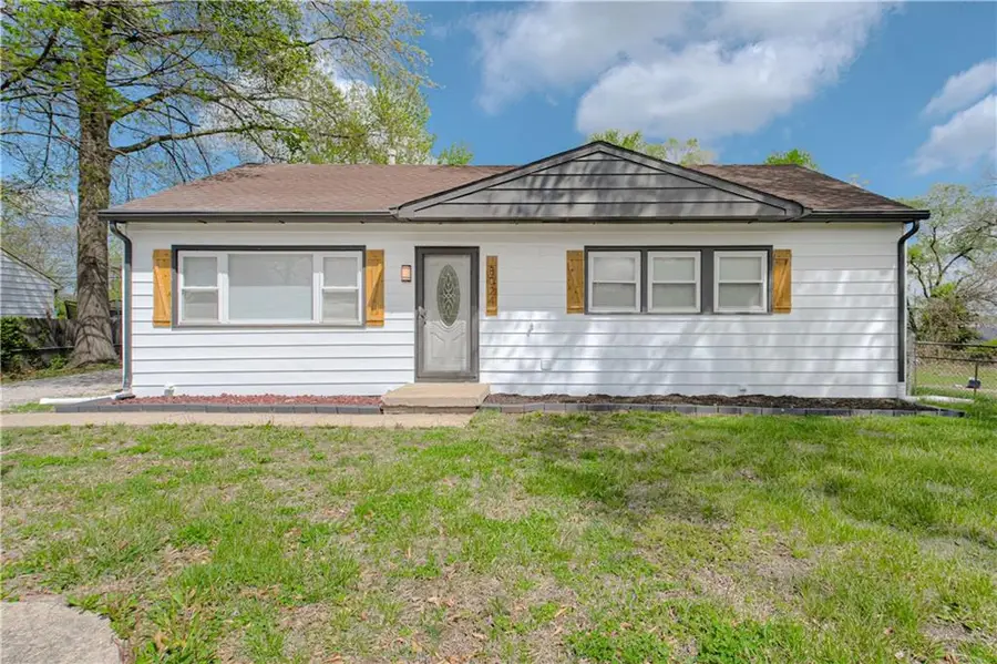 8024 Armstrong Avenue, Kansas City, KS 66112 - #3