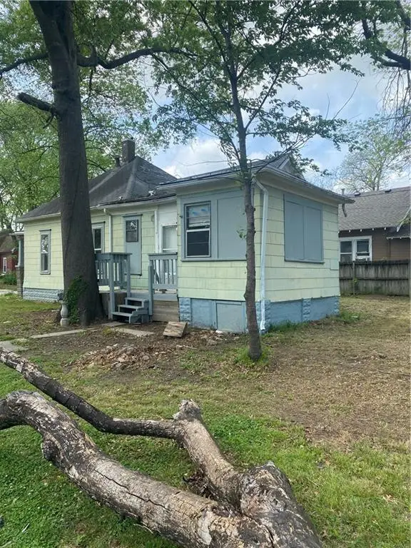 610 N Woodland Street, Pittsburg, KS 66762 - #2