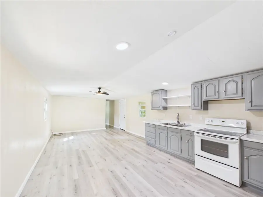 204 N Washington Street, Fort Scott, KS 66701 - #2