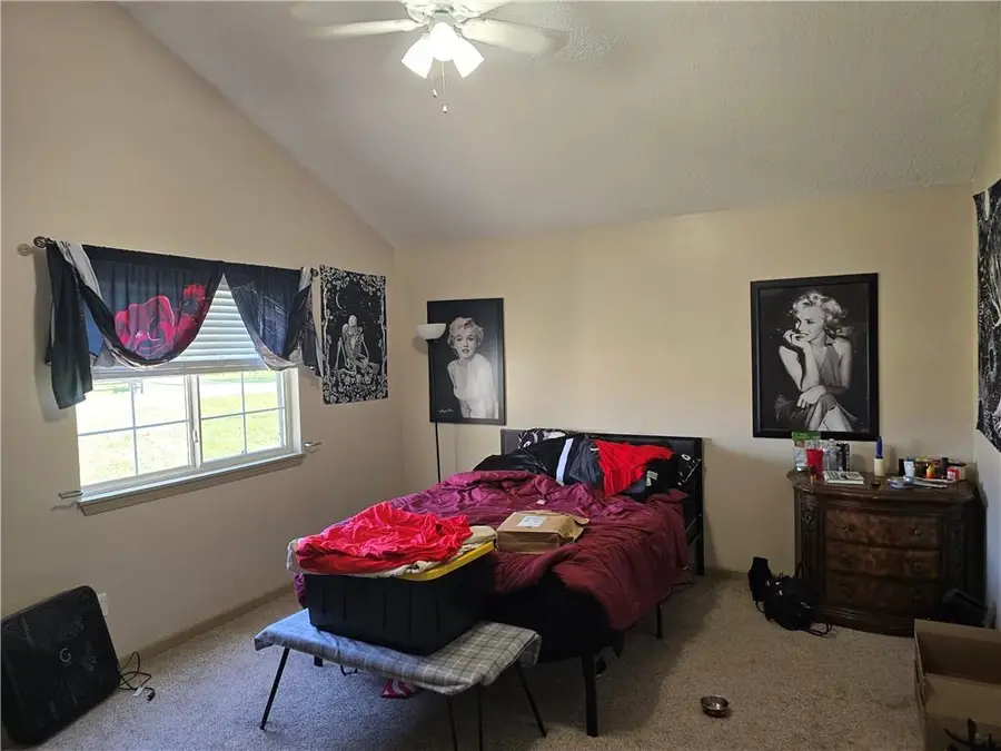 10609-11 E Maple Avenue, Peculiar, MO 64078 - #3