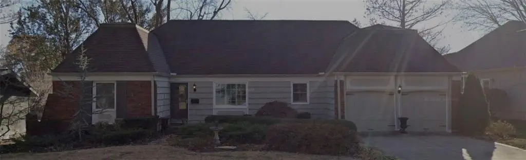 6401 W 102nd Street, Overland Park, KS 66212 - #1