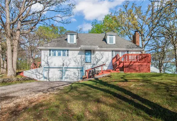 2029 Pepper Hill Lane, Oak Grove, MO 64075